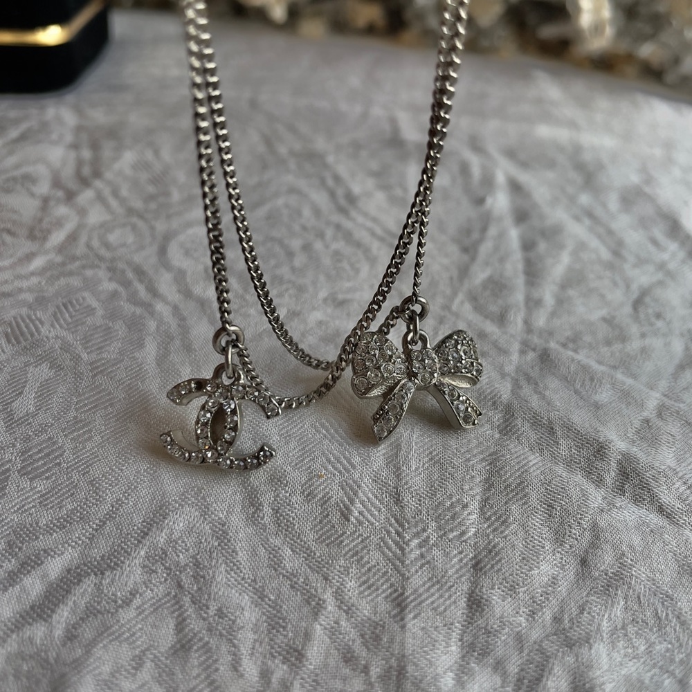 Authentic CHANEL Bracelet - Picture 7 of 17